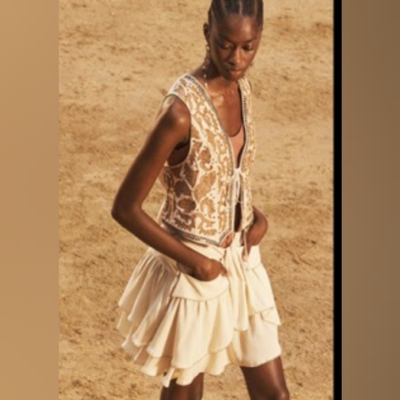 Zara Limited Edition Ruffle Skirt - Picture 1 of 10
